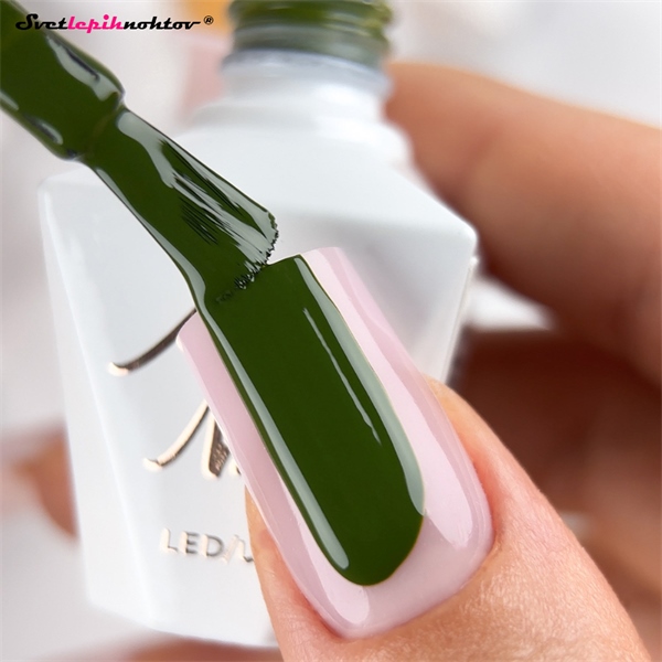 MOLLY NAILS GREEN gel lak 304 - Evergreen