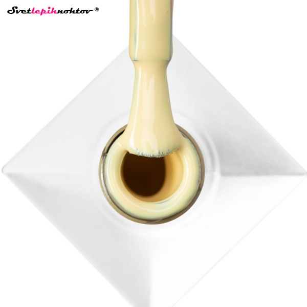 MOLLY NAILS PASTEL gel lak 720 - Yellow Daffodil